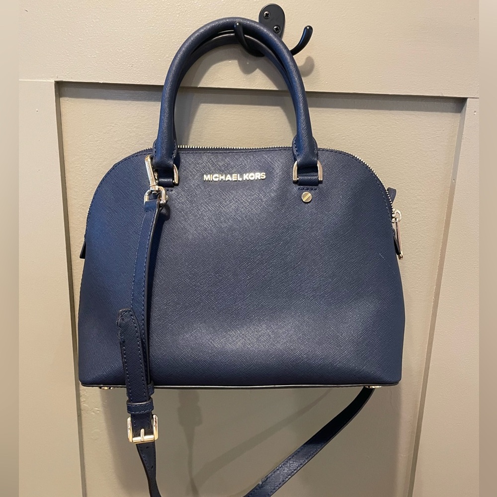 Michael Kors Bag with matching wallet